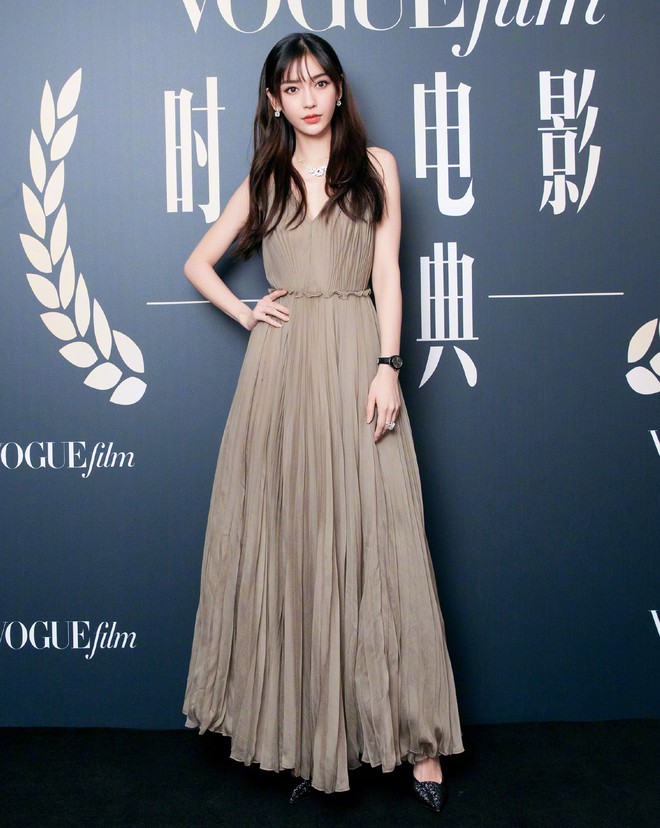 90360fe67ff5c1fd460d.jpg