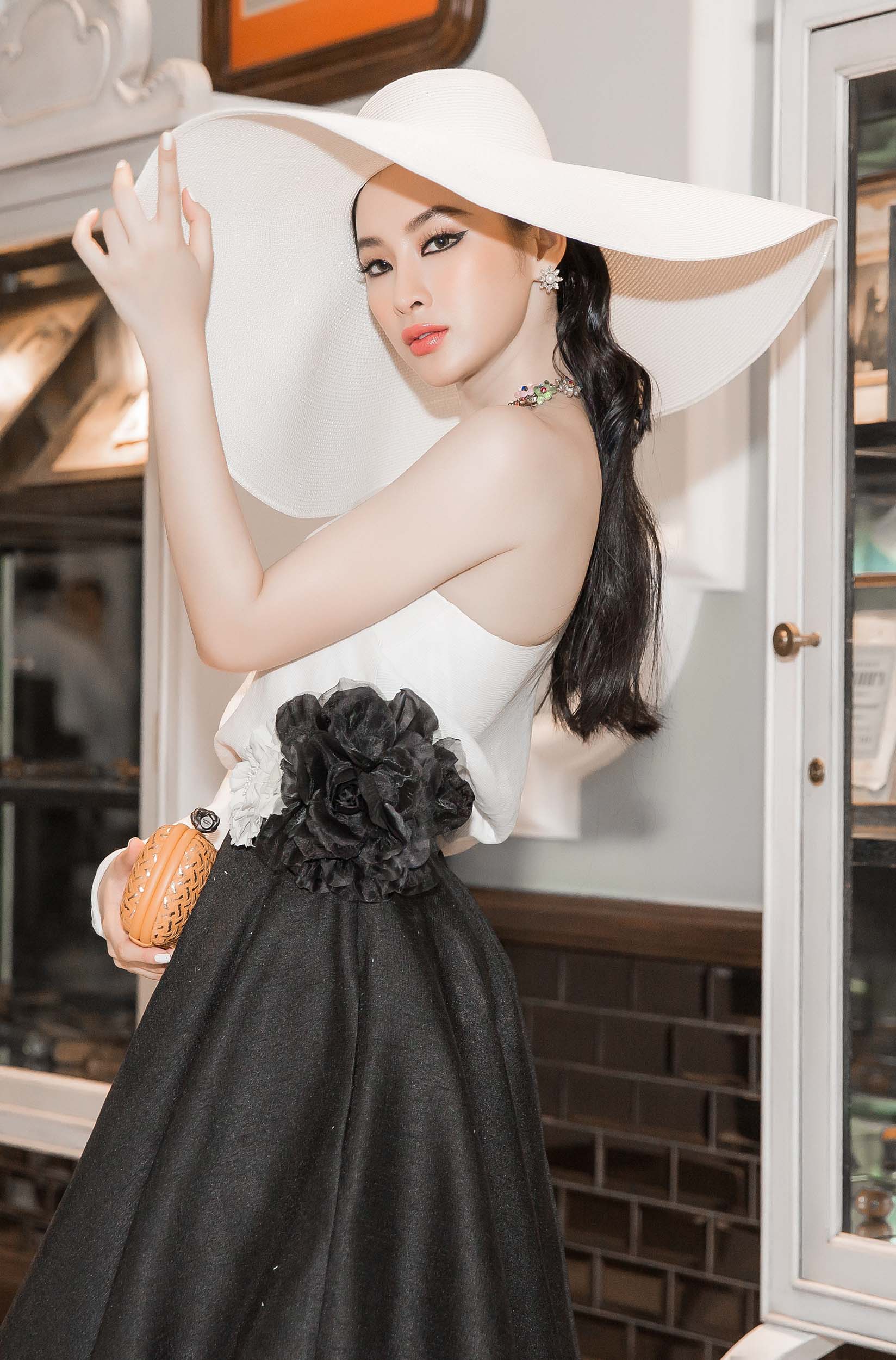 906b9e66be7807d3628a.jpg