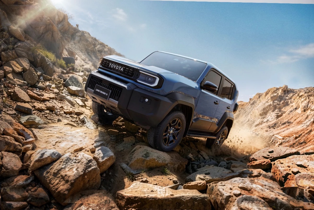 Toyota Land Cruiser FJ debut tại Thái giá chỉ từ 1 tỷ, chuẩn bị đổ bộ Việt Nam rồi nè!