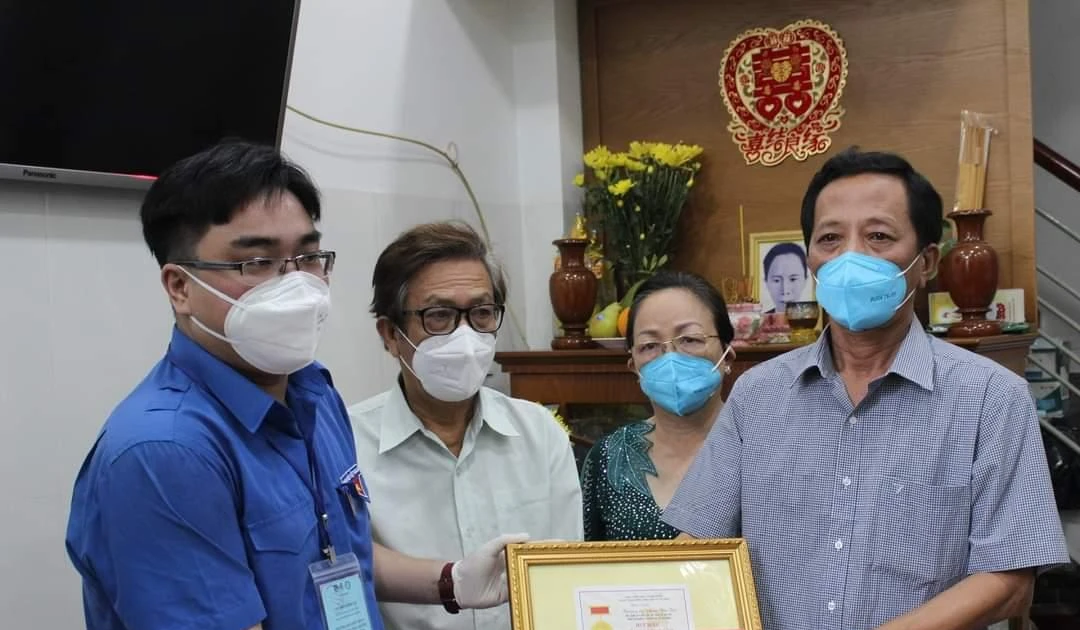 Đại úy Phan Tấn Tài được T.Ư Đoàn truy tặng Huy hiệu "Tuổi trẻ dũng cảm" - Một anh hùng thực sự!