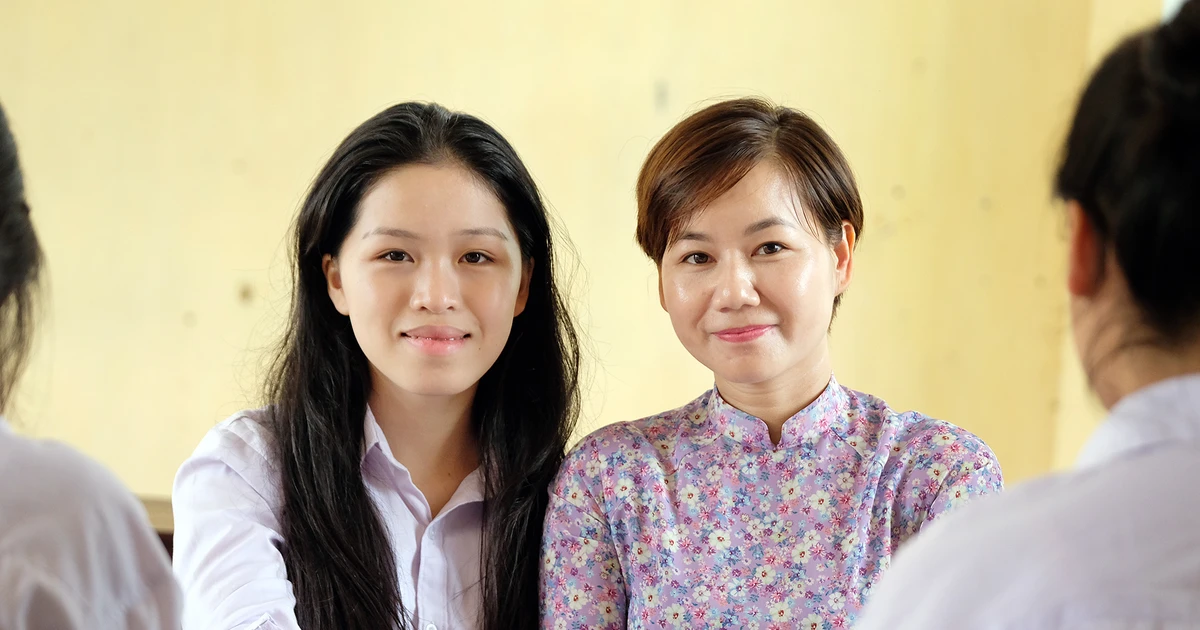 Gặp nữ sinh duy nhất đạt điểm 10 môn Ngữ văn - chị em phải xem này!