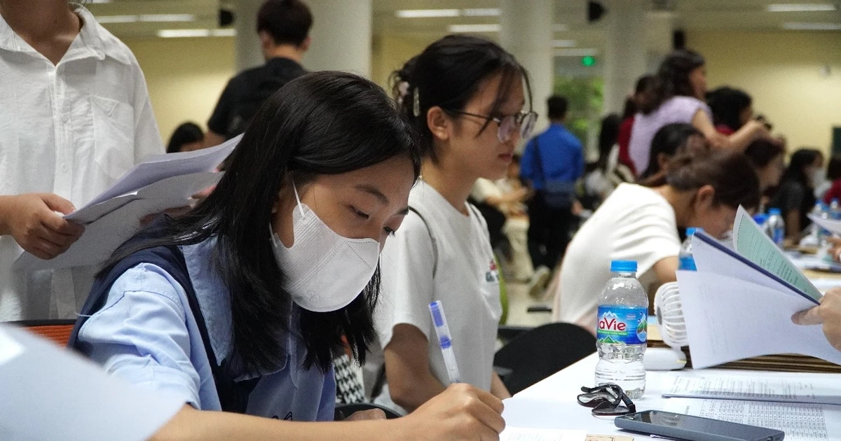 Đề thi minh họa và đáp án kỳ thi SPT 2025 Đại học Sư phạm Hà Nội đây rồi các bạn ơi!