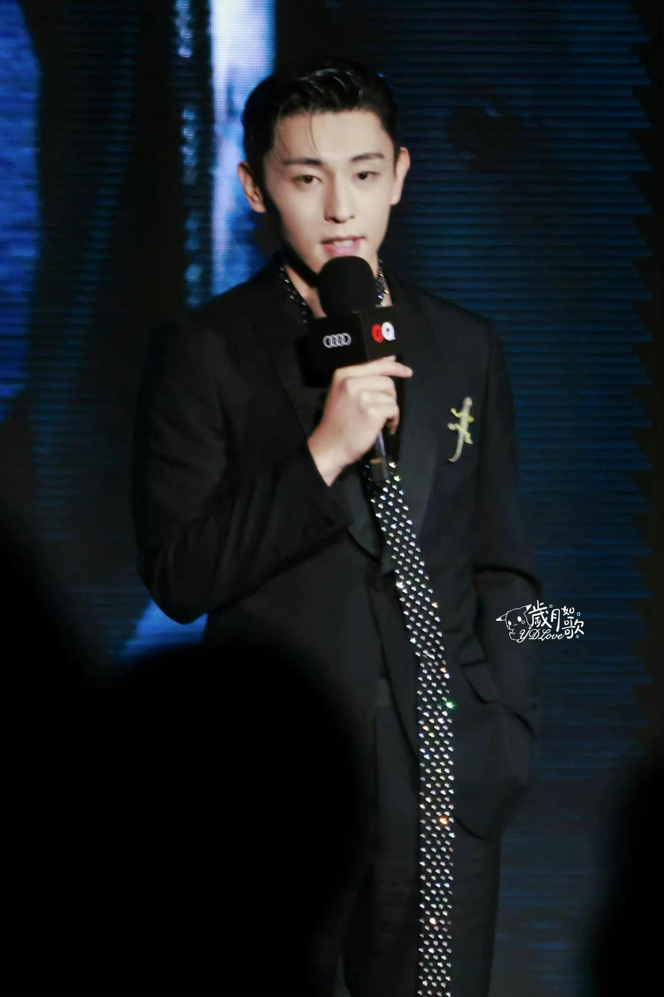 925fb2fab168df8cb238.jpg