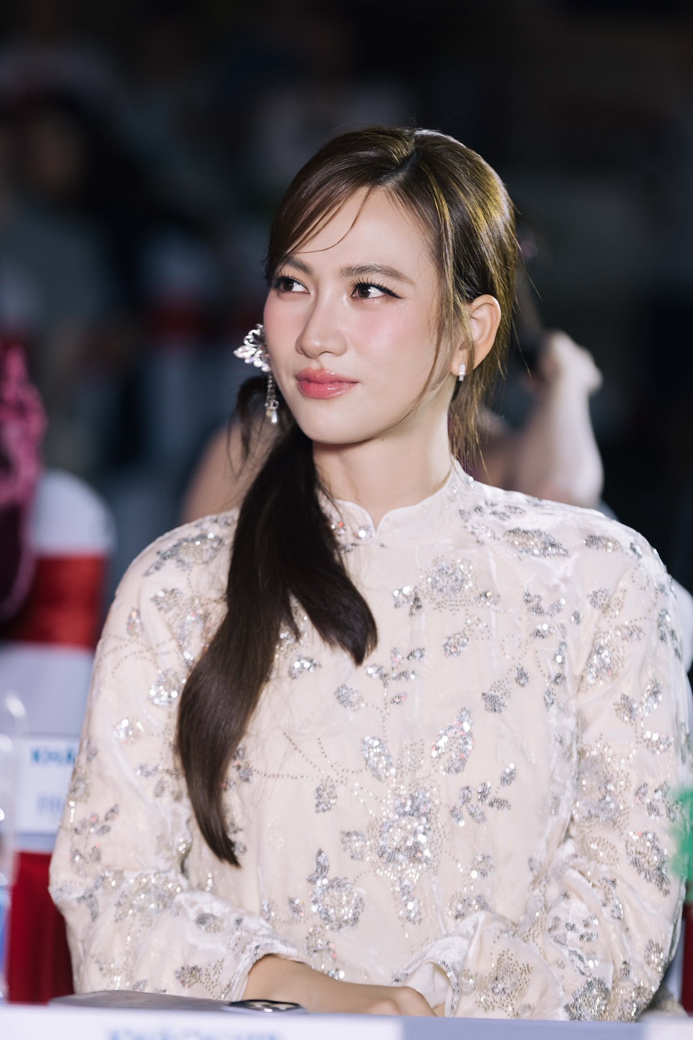 92d6401600a487ff85f9.jpg