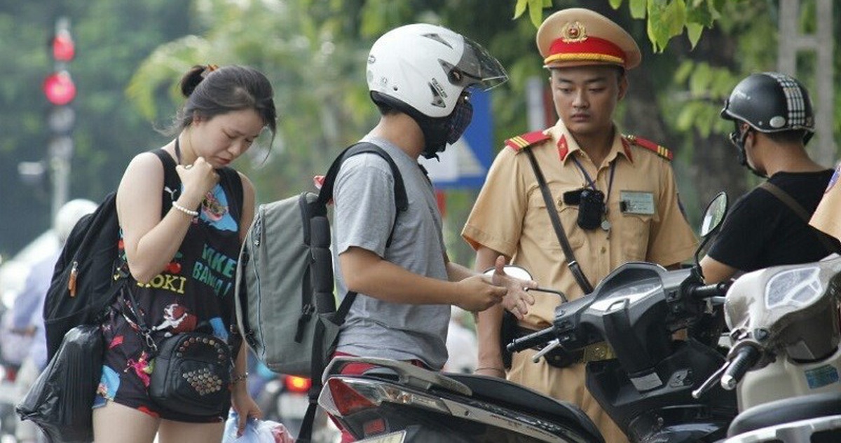 932afc3c6d2d826db859.jpg