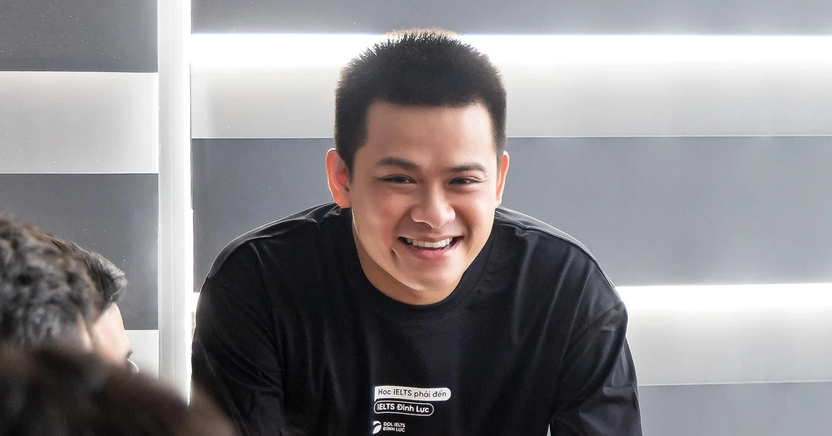 Thầy giáo tiếng Anh từng "gà mờ" giờ thành ông chủ startup ngôn ngữ xịn sò