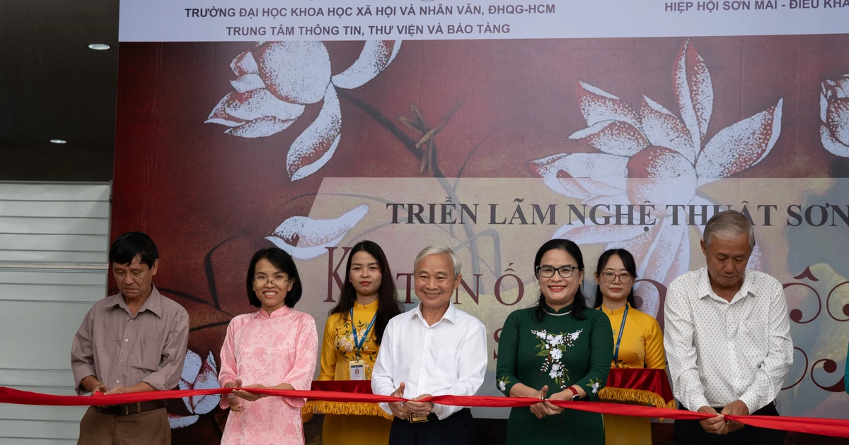 Gen Z Sài Gòn đổ xô check-in triển lãm sơn mài cực nghệ - Kết nối di sản Việt đỉnh của chóp! ✨