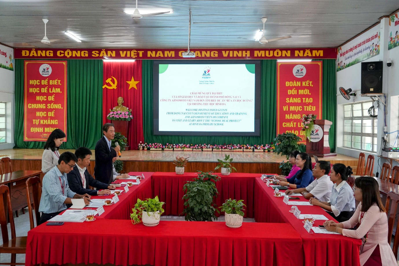 94566918688cbc28f16e.jpg