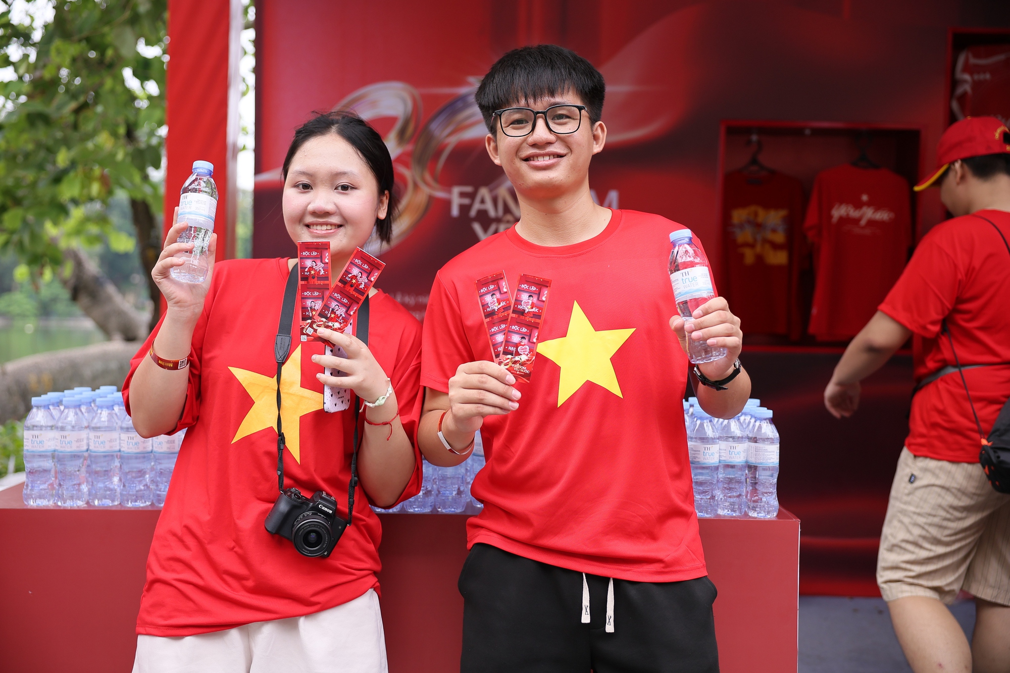 94eb259713ab13cd9d66.jpg