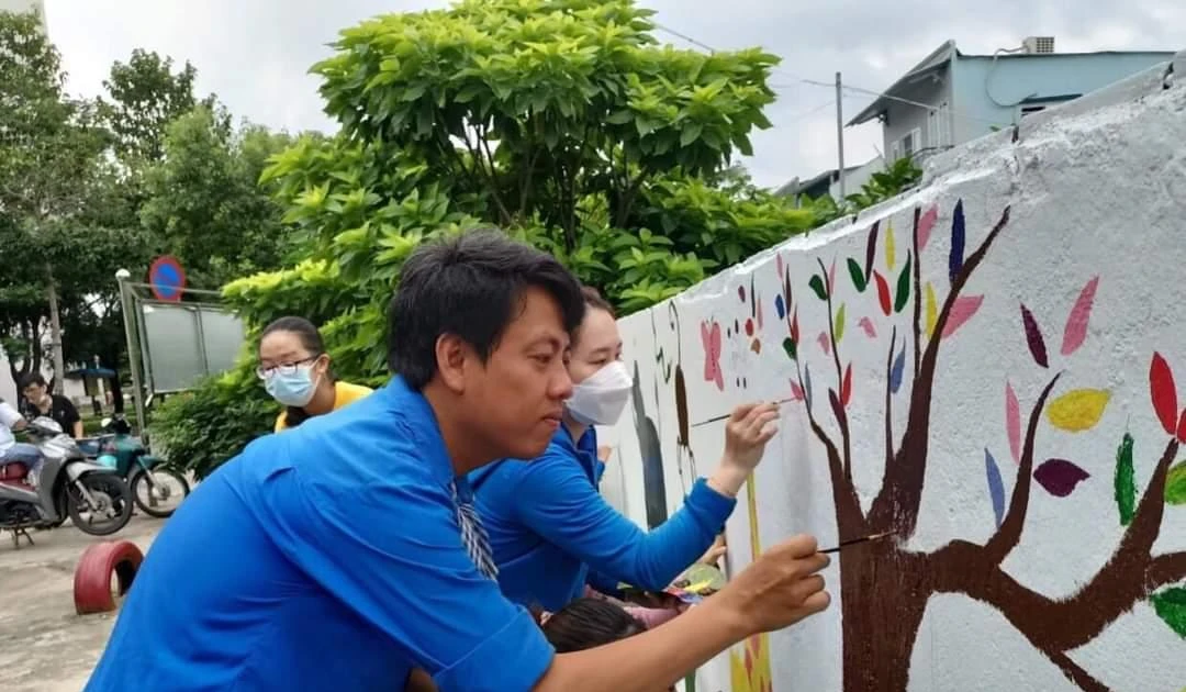 Gen Z Sài Gòn hăng say ra quân làm đẹp đô thị, chuẩn bị chào mừng Đại hội Đoàn