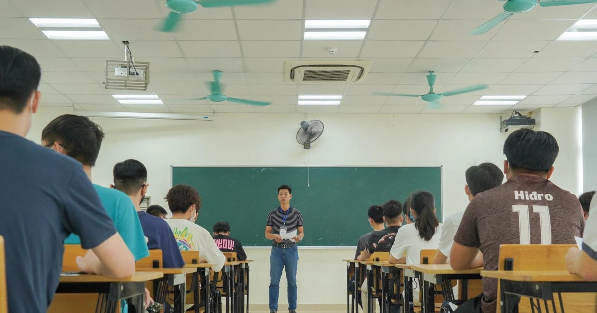 Hơn 7.000 thí sinh bước vào Kỳ thi Đánh giá tư duy - Ai cũng hồi hộp lắm nha!