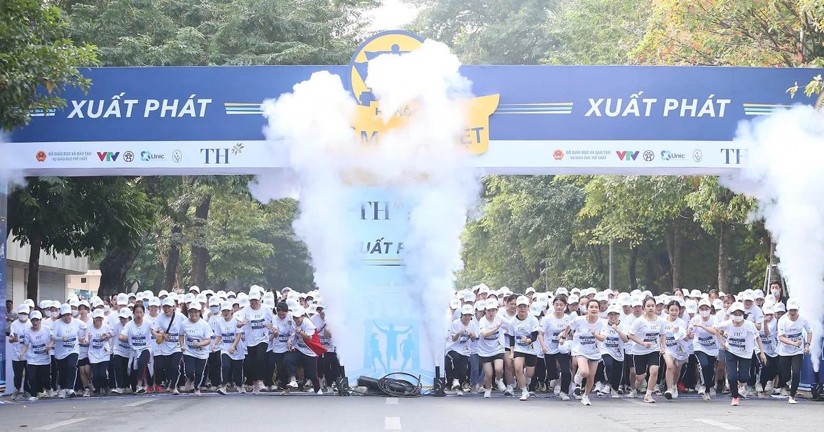 4200 VĐV "cháy" hết mình tại S-Race 2022 - ngày hội chạy bộ xịn sò nhất dành cho học trò! ‍♂️✨
