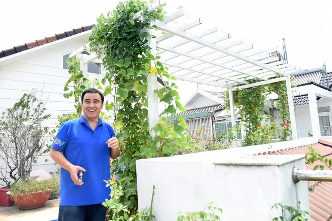Căn biệt thự 21 tỷ của Quyền Linh đẹp như mơ, ai cũng phải trầm trồ khen nức nở