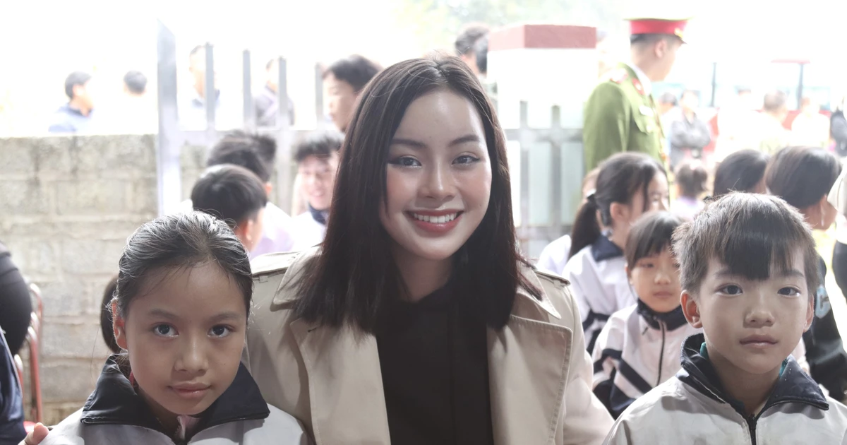 Á hậu Đào Thị Hiền âm thầm làm từ thiện dịp Tết, từng hiến tóc cho bệnh nhân ung thư
