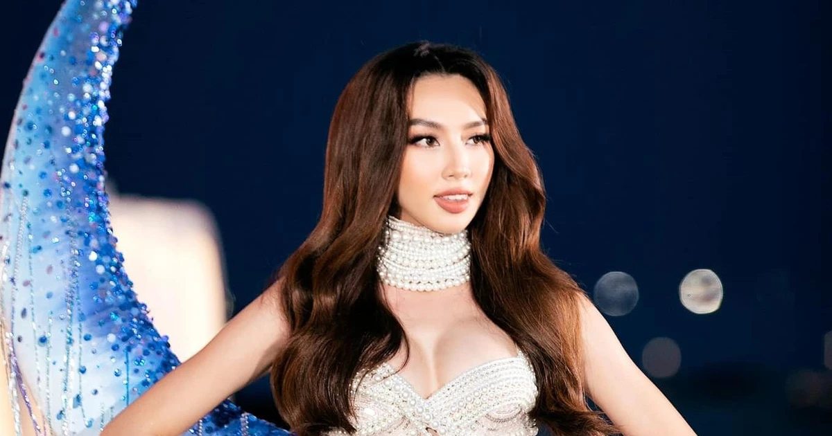 Đẹp muốn xỉu ở 'Vietnam Beauty Fashion Fest' nhưng sao Hoa hậu Thùy Tiên vẫn chưa ưng ý?