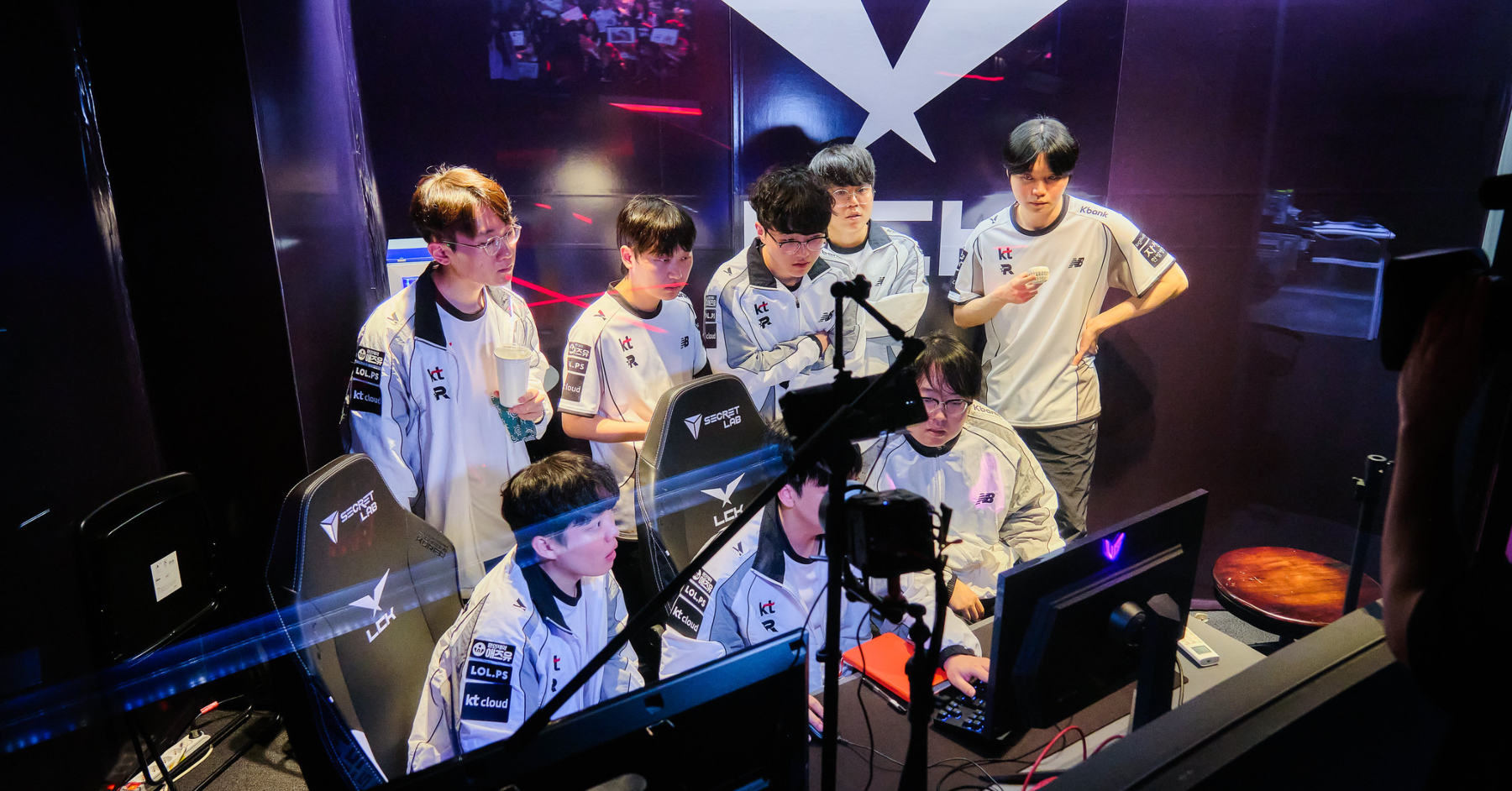 Trận thua T1 vô tình giúp KT lội ngược dòng thần thánh trước DK tại Road to MSI 2026