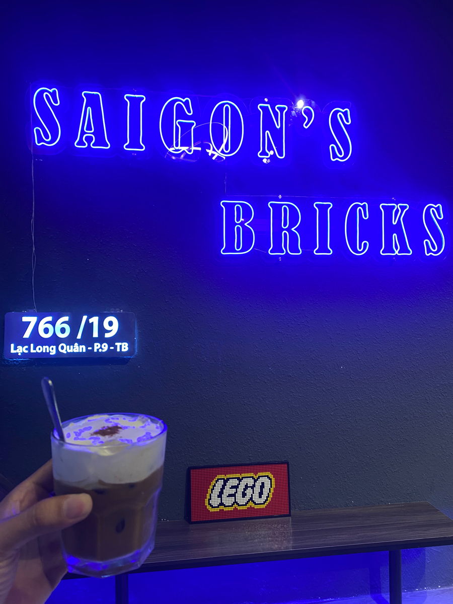 Anh em ơi, check-in quán cafe Lego cực chill này gấp! ☕