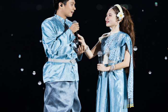 976bd74f7eef578f03fb.jpg