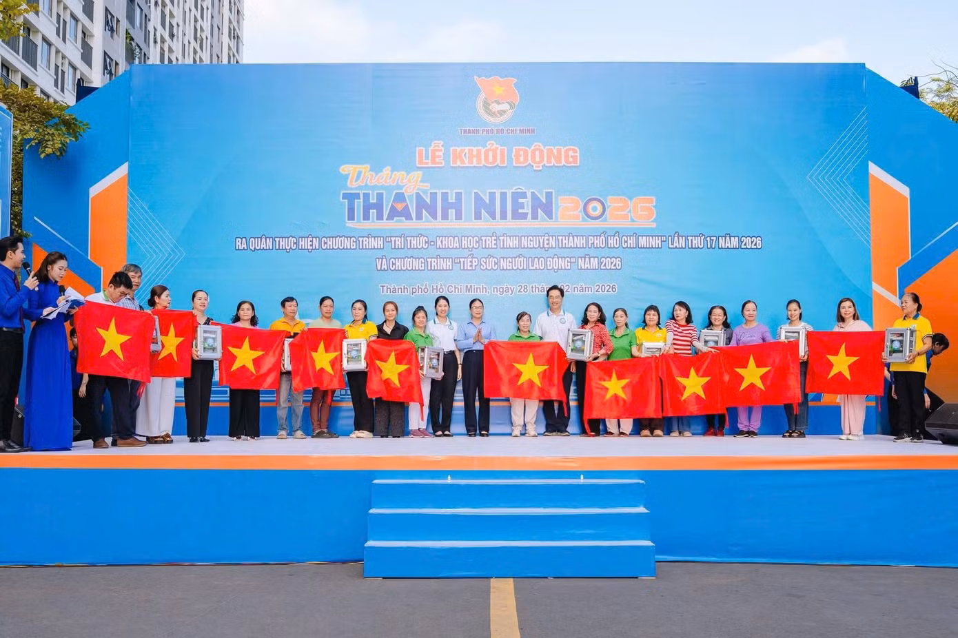 99447beef01168f014c6.jpg