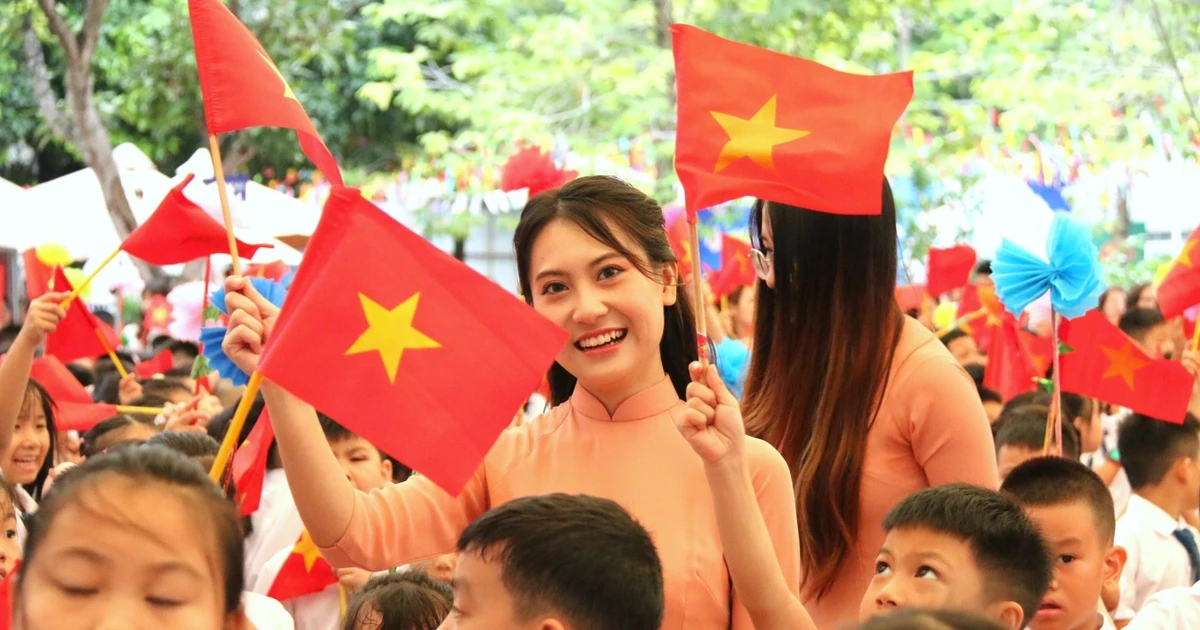 Bộ GD-ĐT bỏ thi, chỉ xét thăng hạng chức danh nghề nghiệp giáo viên - Giáo viên thở phào nhẹ nhõm!