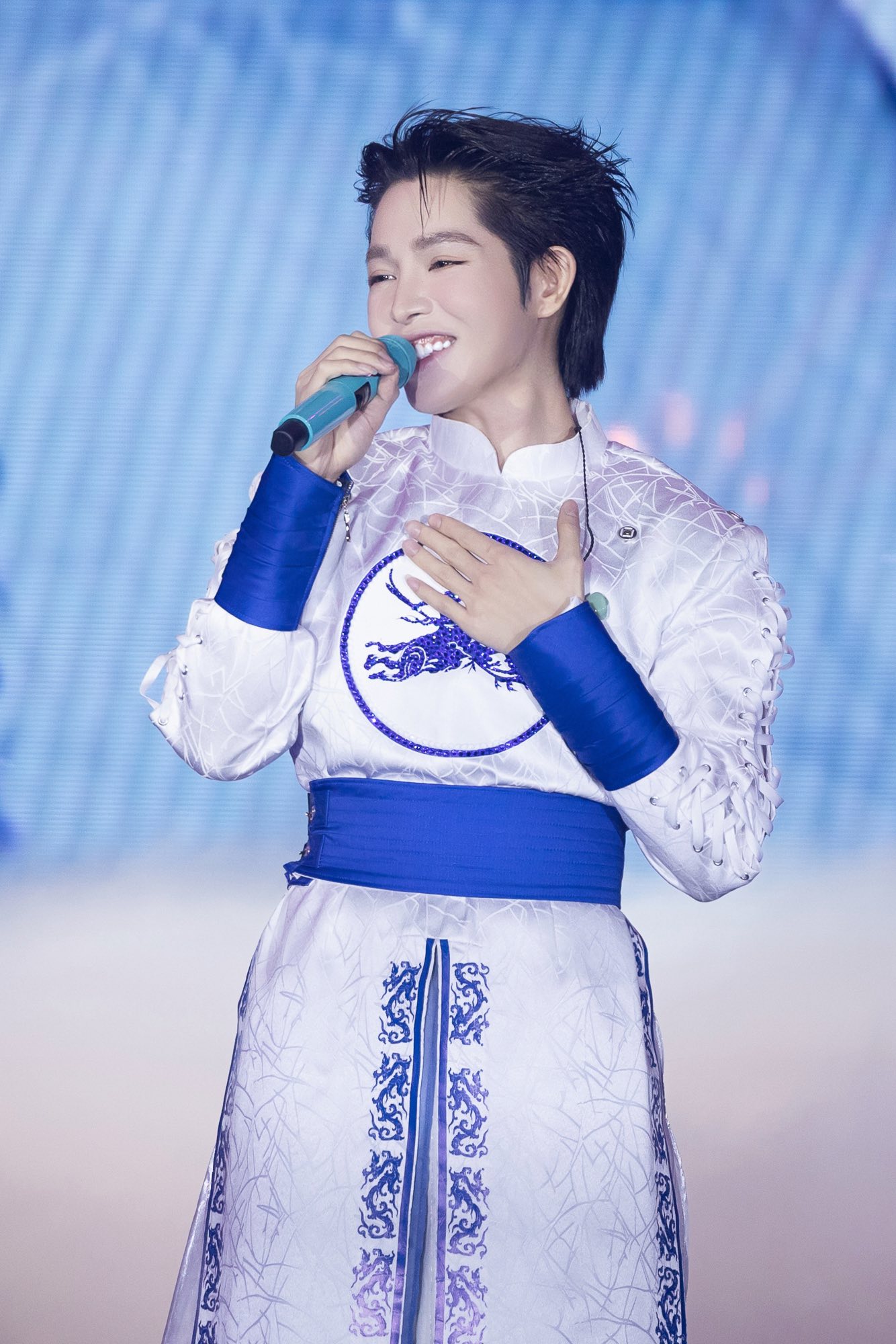 99fdbcea01251cebe68f.jpg