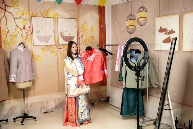 9a0407d105aff83caf05.jpg