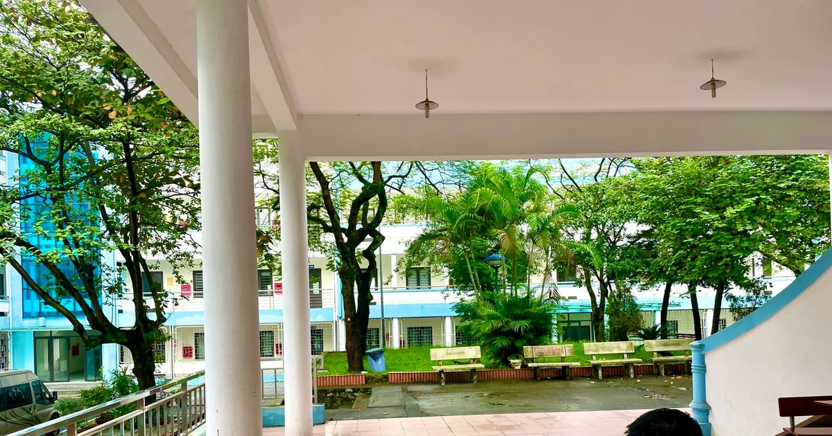 Hiệu trưởng trường ĐH mở cửa cho sinh viên Thái Nguyên tránh lụt lịch sử, ấm lòng giữa bão dông