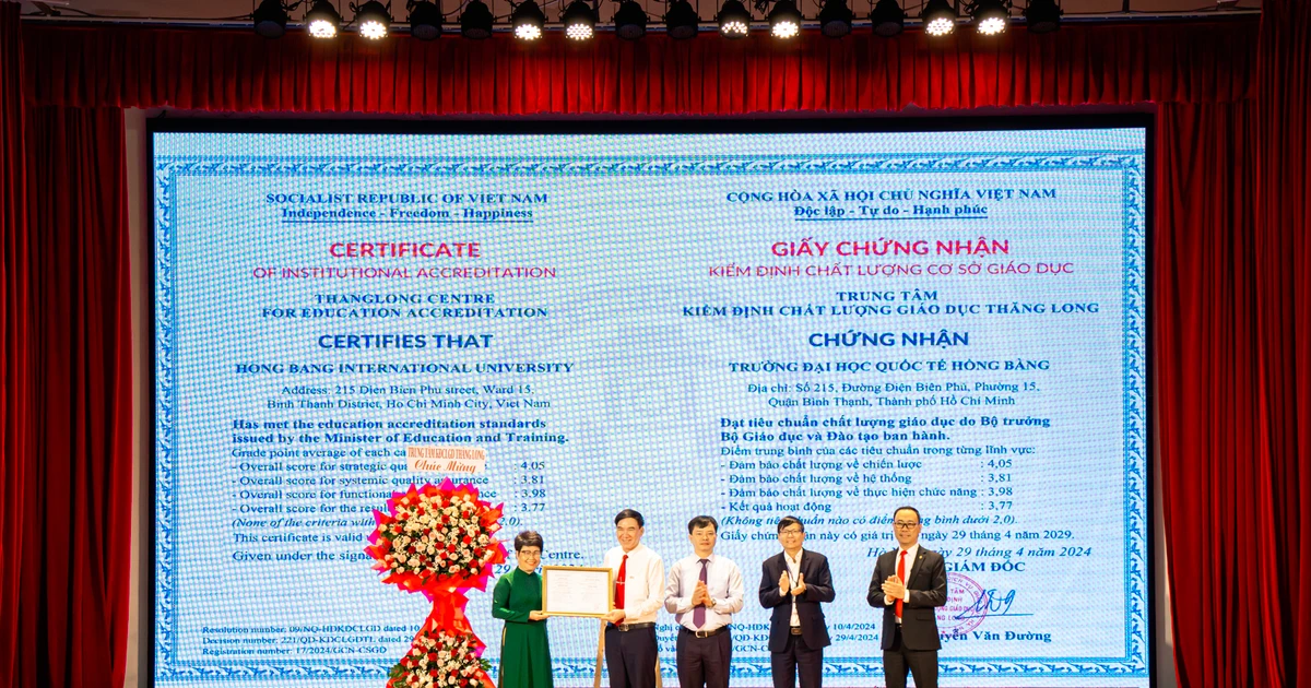 ĐH Quốc tế Hồng Bàng chính thức "flex" thành tích kiểm định chất lượng chu kỳ II ✨