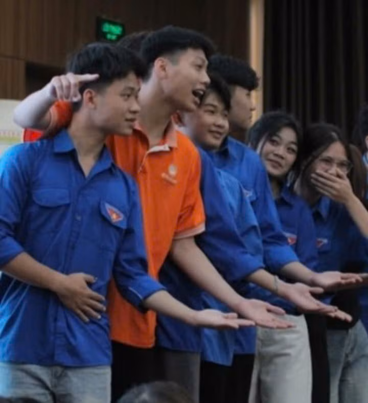 9abab610d268d52a8c05.jpg
