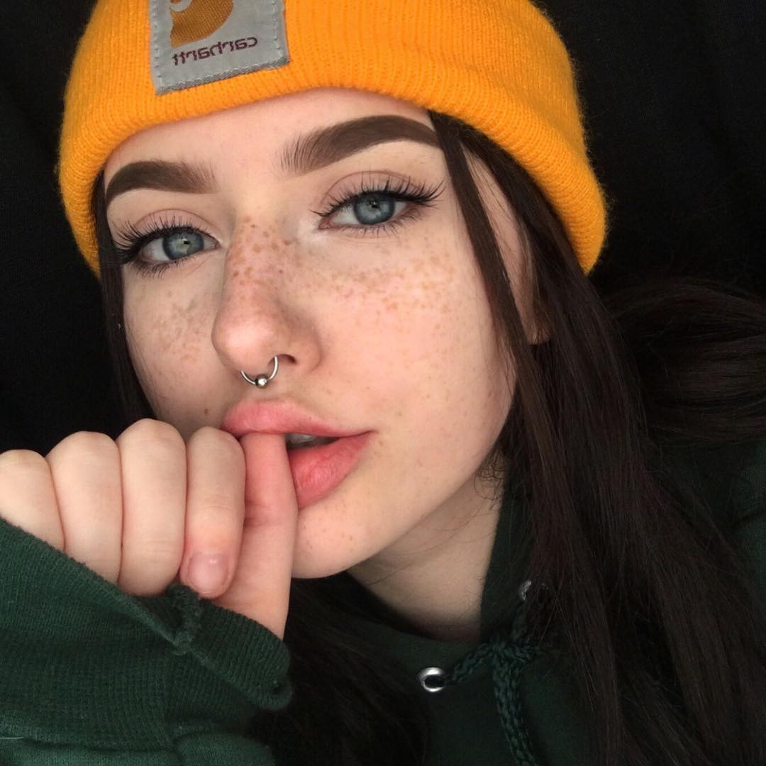 9ac32f5ac6ad3f74231e.jpg