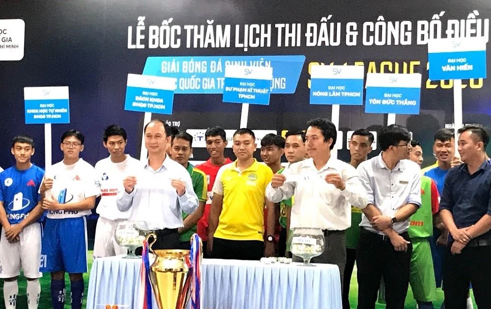 Giải bóng đá sinh viên ĐHQG TP.HCM comeback cực mạnh sau mùa dịch ⚽