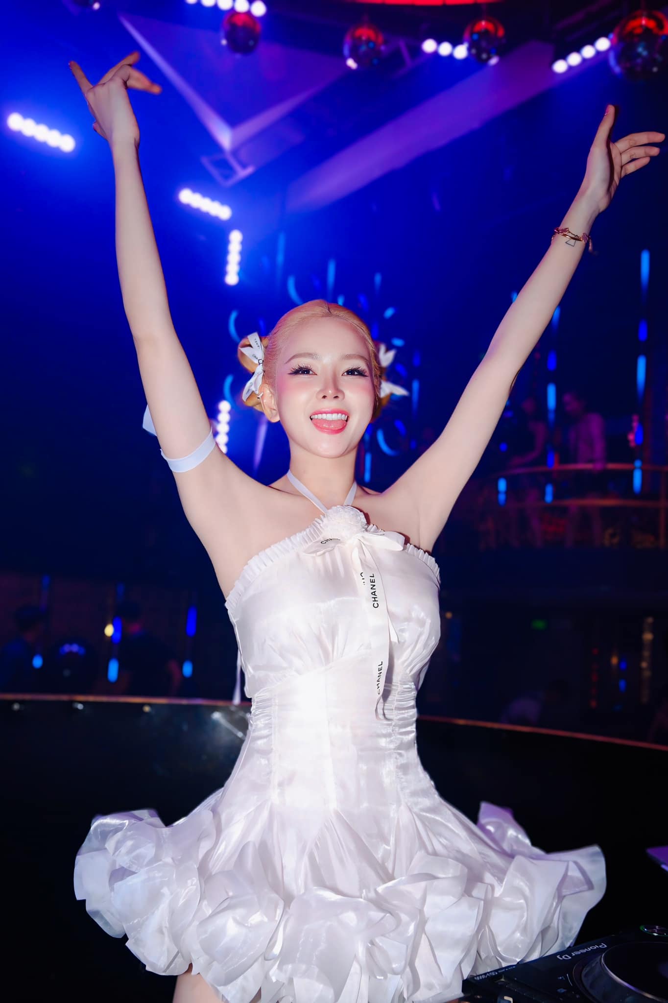 9b12f7e1a1b4103a04a9.jpg