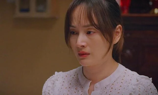 Đang hạnh phúc bên chồng, Lan Phương bỗng nhắc chuyện ly hôn khiến netizen hoang mang tột độ