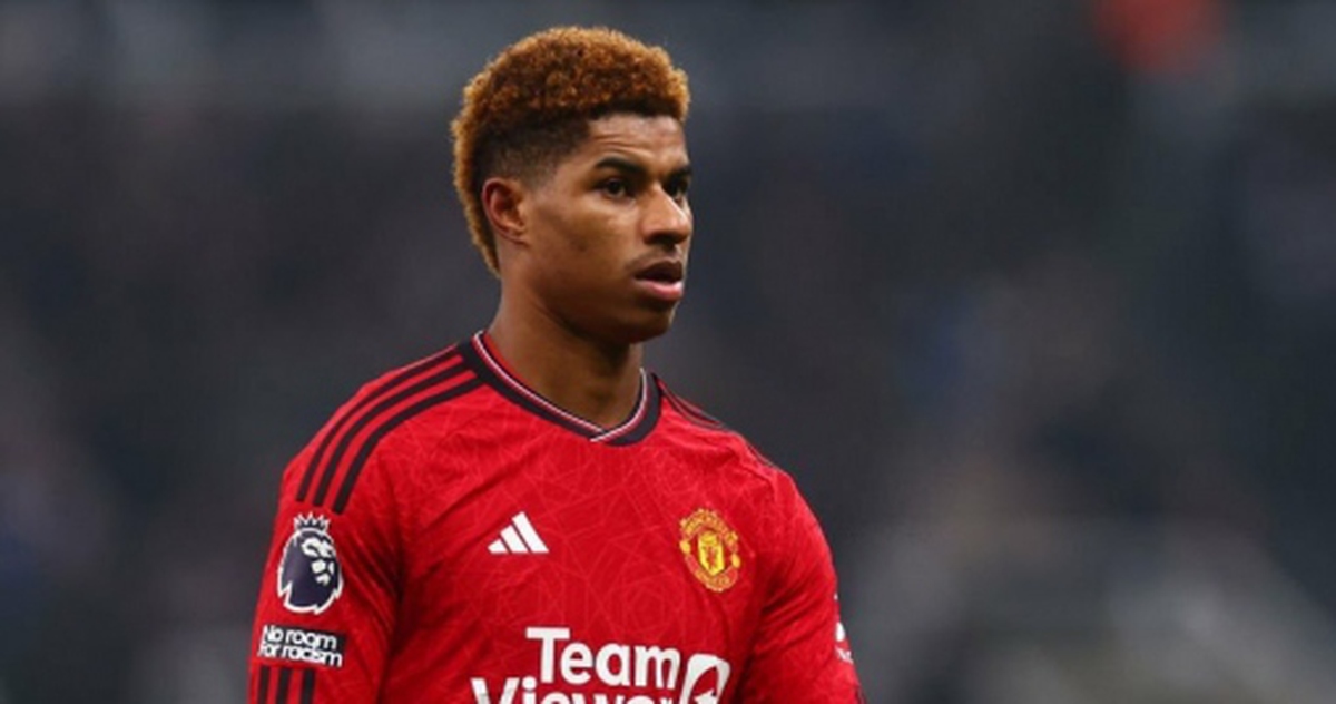 HLV Erik Ten Hag "nắn gân" Rashford sau màn trình diễn tệ hại trước Newcastle