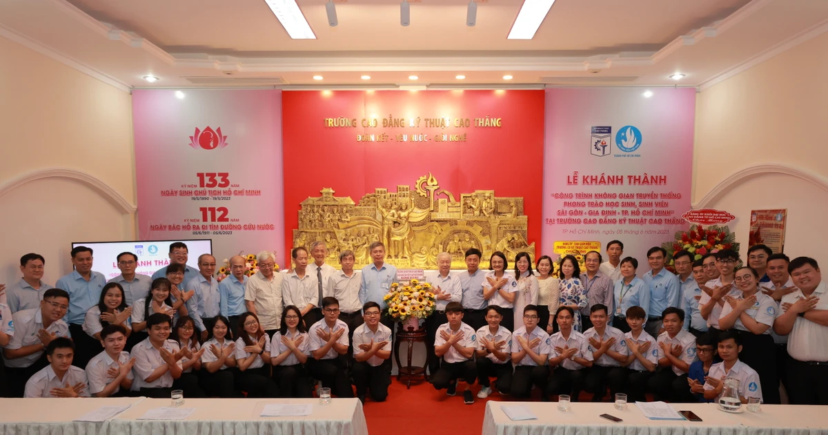 Trường Cao Thắng vừa có thêm "góc sống ảo" mới, nhưng mà ý nghĩa lắm nha!