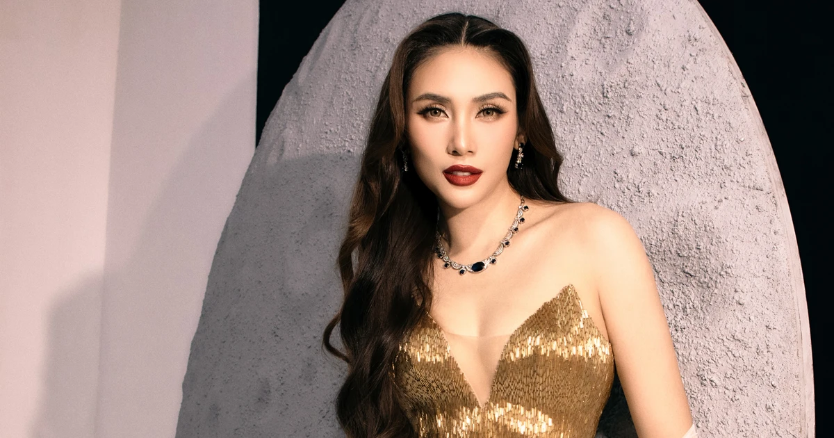 Chị đẹp Võ Hoàng Yến comeback cực gắt: Vừa chăm con vừa ngồi ghế nóng, bật mí bí kíp cân bằng cuộc sống đỉnh của chóp