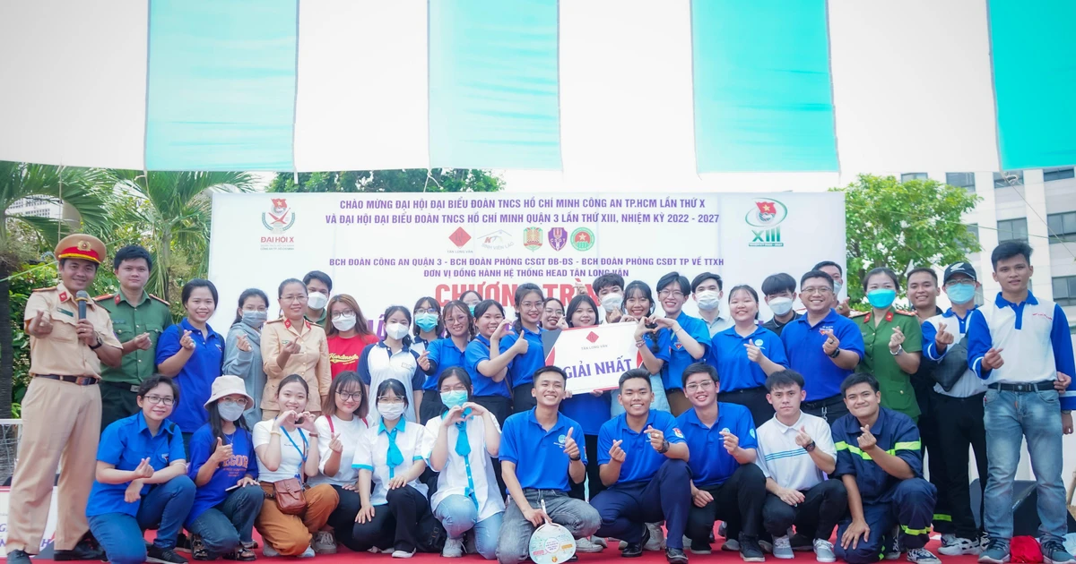 Cuối tuần rủ nhau đi học kỹ năng sống, giới trẻ chọn bổ ích thay vì đi chơi