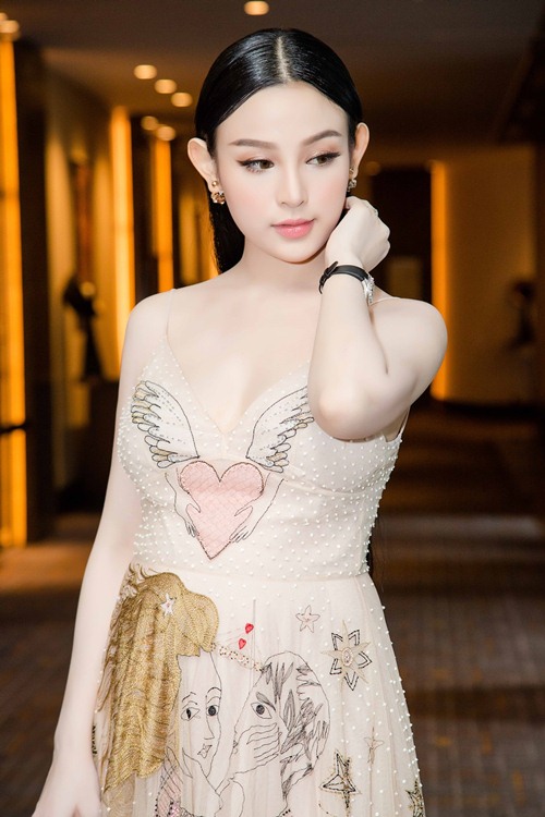 9ead5030d56b14fce847.jpg