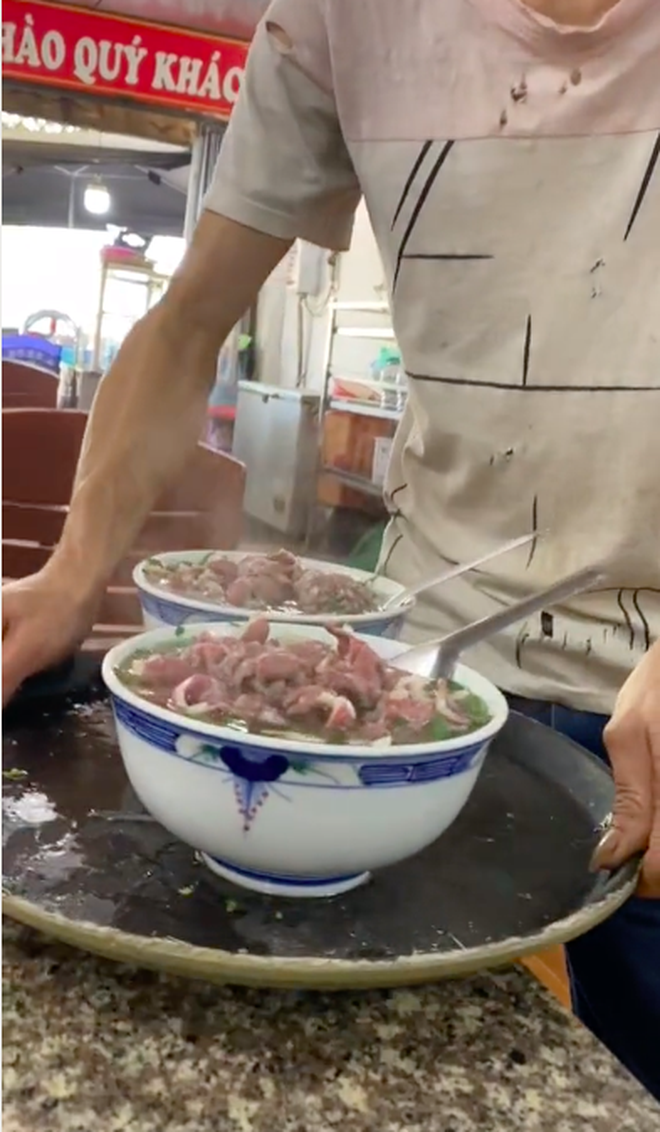 9ec5b352ae0ee10e8135.png