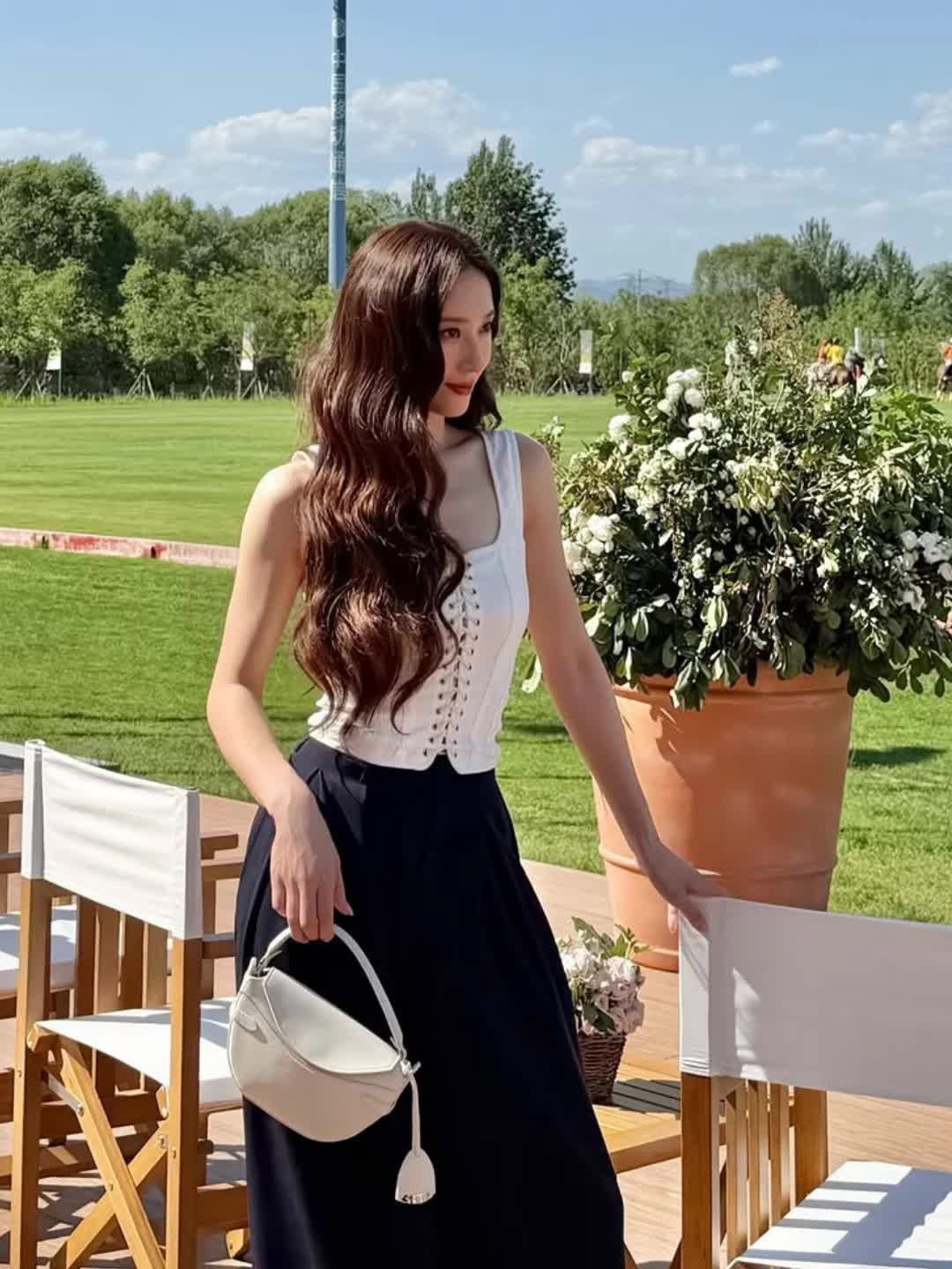 9fb9810de030f10e63bd.jpg