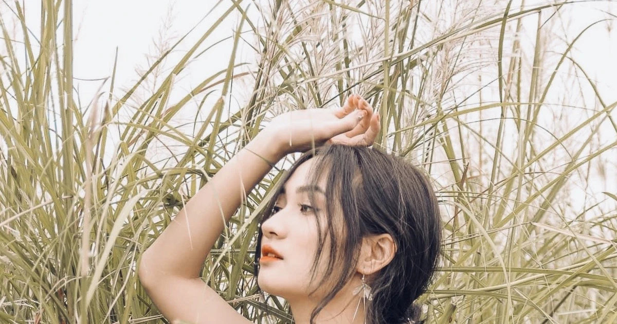 Vì tuổi trẻ chẳng hai lần thắm lại...