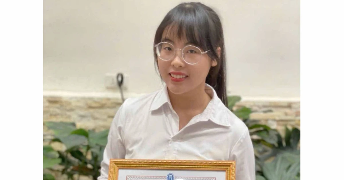 Nữ sinh Đại học Mở Hà Nội và ước mơ trở thành giảng viên luật truyền lửa đam mê