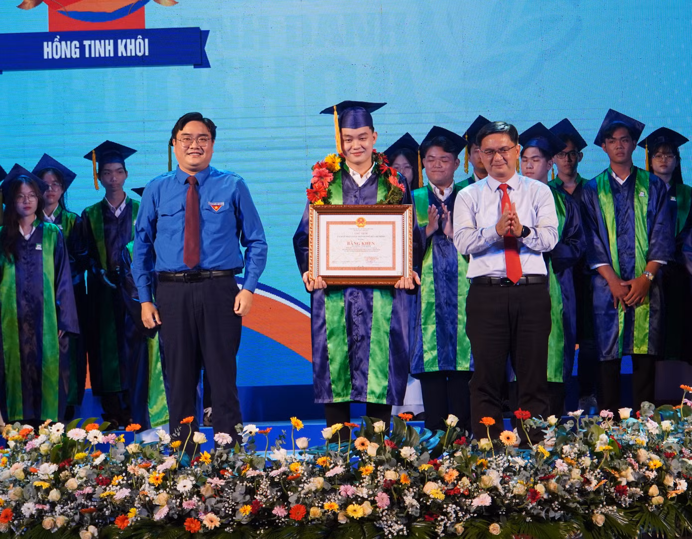 a107047dab2b785fb403.jpg