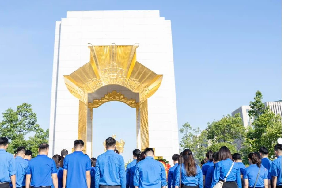 Gen Z Thủ đô tri ân các anh hùng liệt sĩ tại Tượng đài Bắc Sơn trong ngày Thương binh - Liệt sĩ