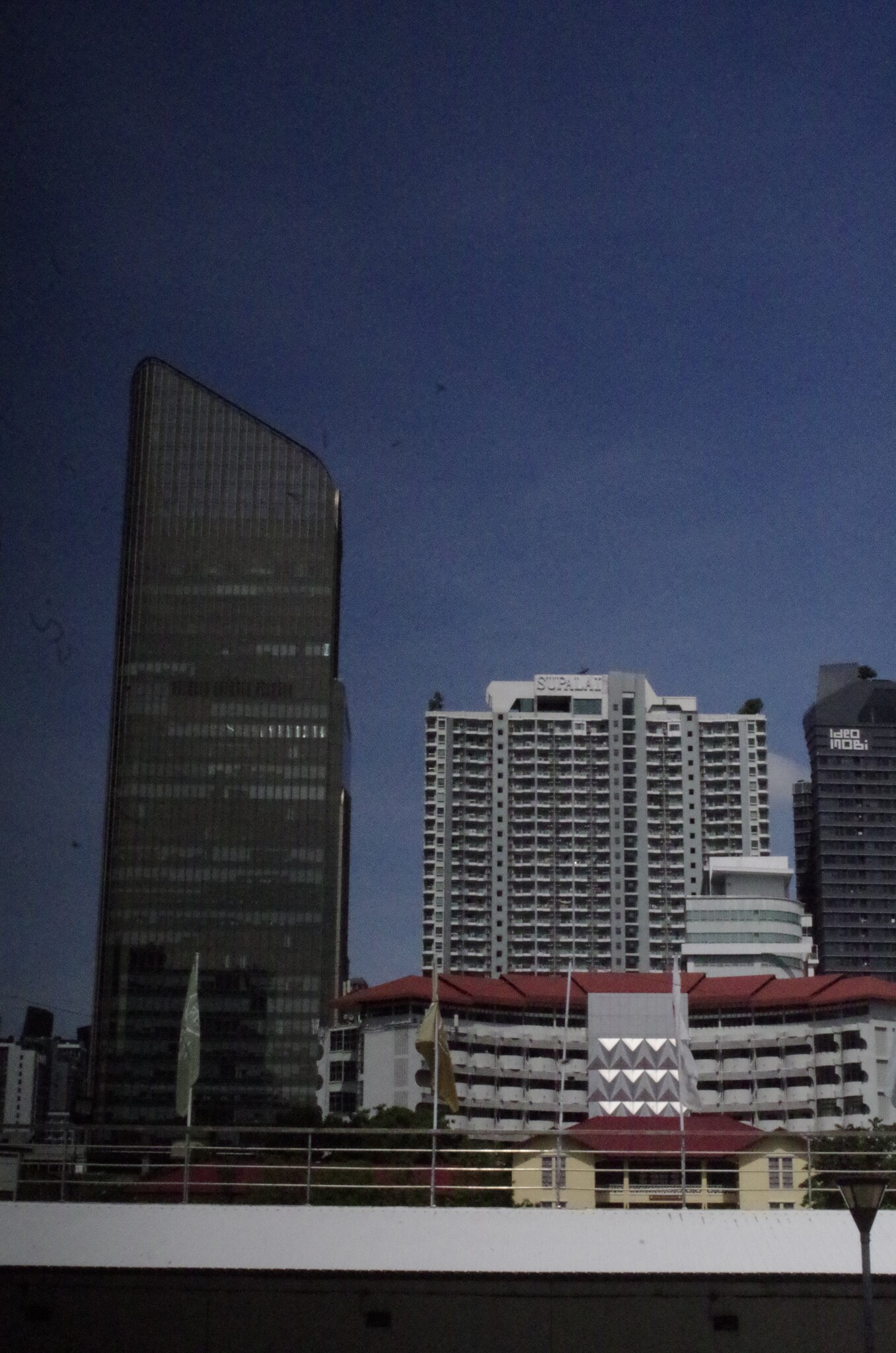 a1964ba8f6d90835f625.jpg