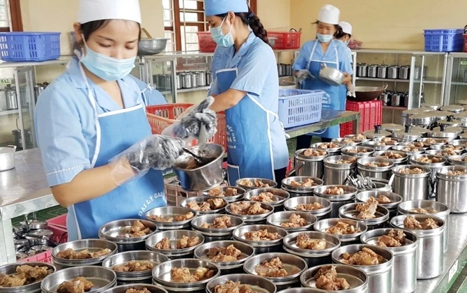TP.HCM ra quy định mới gây sốt: Trường không giữ xe máy trên 50cc của học sinh nữa nhé!