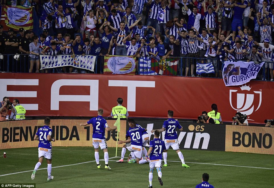 a4853ac7ff8ef102915f.jpg