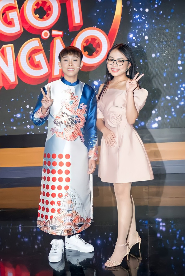 a4c700959fb5e0bc03ae.jpg