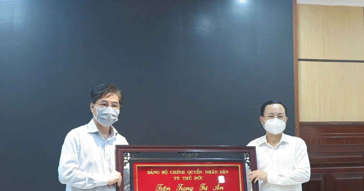TP. Thủ Đức gửi lời cảm ơn chân thành đến trường ĐH Y Dược TP. HCM vì những đóng góp xịn sò trong mùa dịch