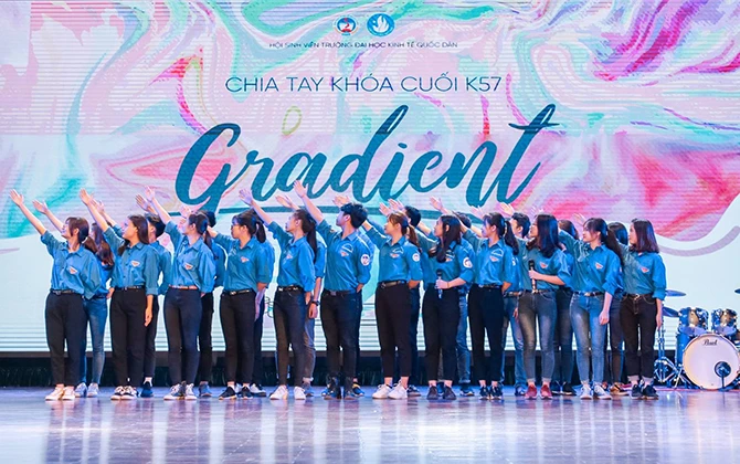 Hội sinh viên tổ chức buổi chia tay đầy xúc động cho các bạn năm cuối ✨